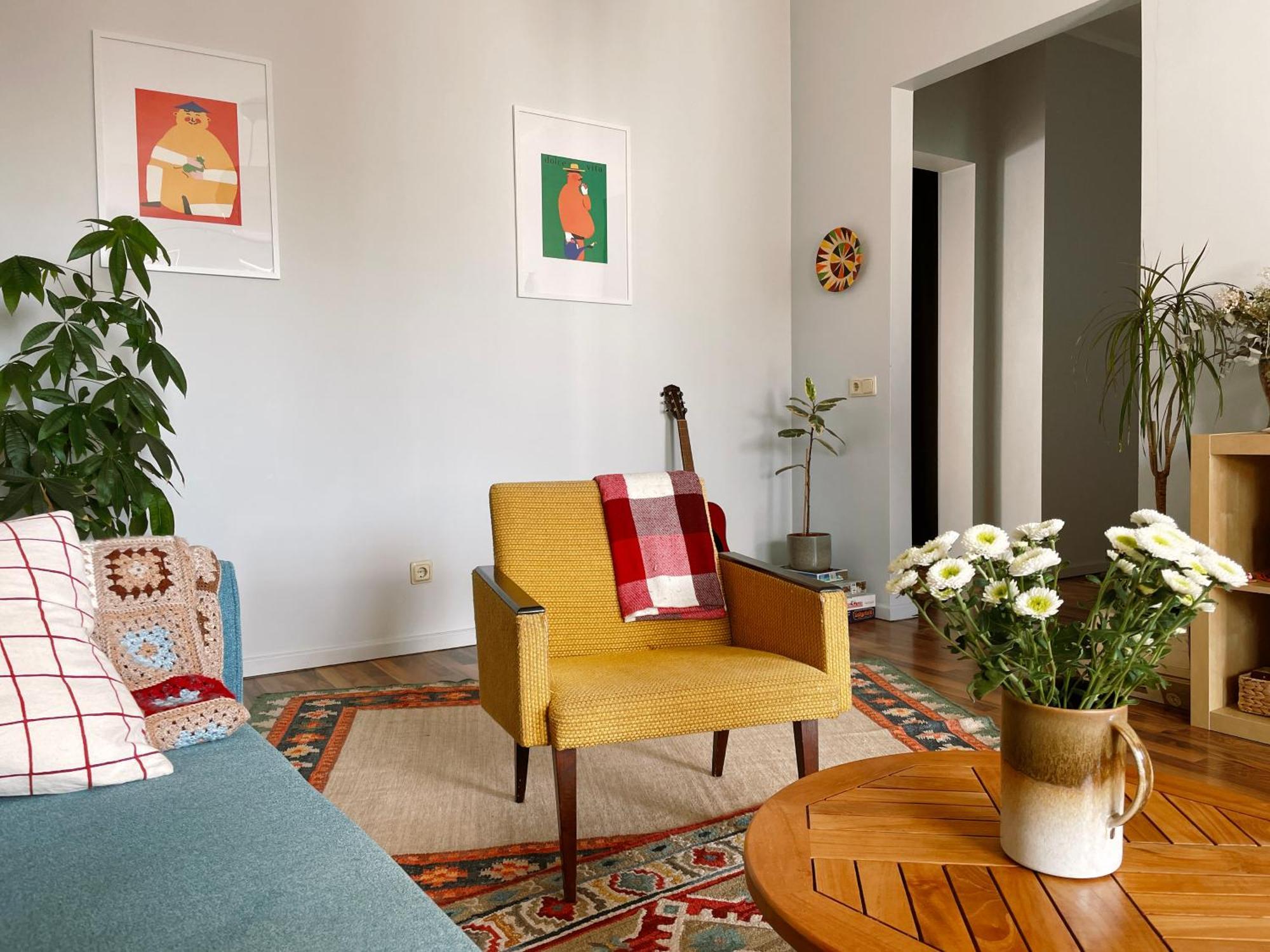 Spacious With Balcony Riika